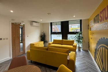 1 bed studio, Alfreton Road, Radford, Nottingham, NG73NN - Image 11