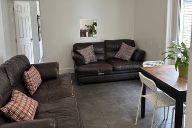 6 bed house, Osborne rd, Winton, Bournemouth, BH92JJ - Image 1