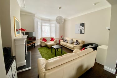 6 bed house, Brighton Grove, Fenham, Newcastle, NE45NT - Image 2
