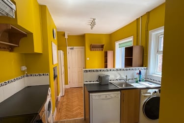 7 bed house, Wrentham Estate, Mount Pleasant, Exeter, EX46ND - Image 3