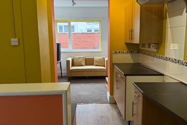 7 bed house, Wrentham Estate, Mount Pleasant, Exeter, EX46ND - Image 4