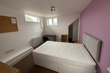 7 bed house, Wrentham Estate, Mount Pleasant, Exeter, EX46ND - Image 13