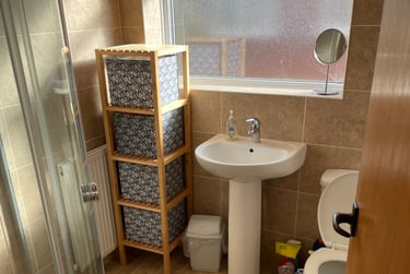 4 bed house, King Arthurs Close, Barbourne, Worcester, WR26BD - Image 3