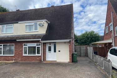 4 bed house, King Arthurs Close, Barbourne, Worcester, WR26BD - Image 1