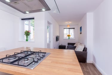 5 bed house, Grenville Road, Southsea, Portsmouth, PO40EA - Image 2