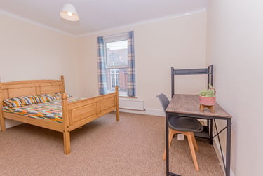 4 bed house, Bramble Road, Southsea, Portsmouth, PO40DT - Image 2