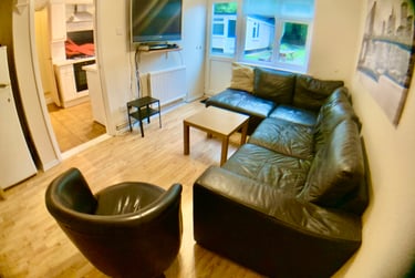 6 bed house, College Road, Christchurch, Canterbury, CT11QX - Image 2