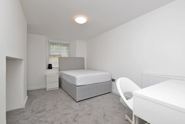 2 bed flat, Pennsylvania Road, Pennsylvania, Exeter, EX46DQ - Image 2