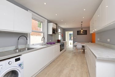 9 bed house, Polsloe Road, Mount pleasant, Exeter, EX12NF - Image 2