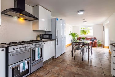 6 bed house, Seely Rd, Lenton, Nottingham, NG71NU - Image 1