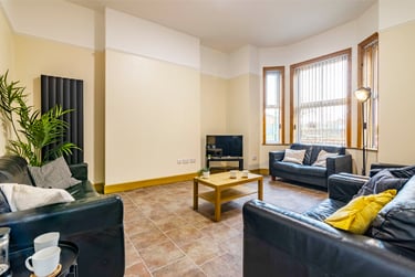 9 bed house, All saints st, Arboretum, Nottingham, NG74DP - Image 2