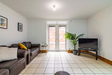 7 bed house, Cottesmore rd, Lenton, Nottingham, NG71QE - Image 2