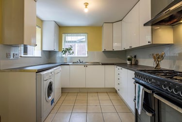 6 bed house, Sherwin road, Lenton, Nottingham, NG72FB - Image 2