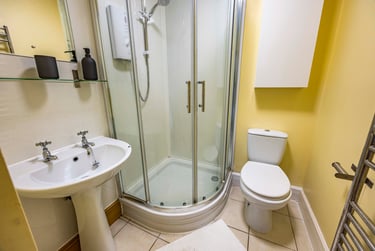 6 bed house, Harlaxton drive, Lenton, Nottingham, NG71JD - Image 10