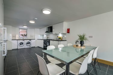 8 bed house, Harrington drive, Lenton, Nottingham, NG71JN - Image 3