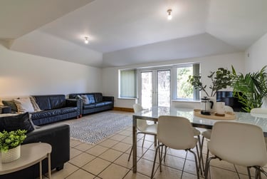 9 bed house, Derby rd, Lenton, Nottingham, NG72GY - Image 2