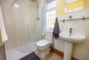6 bed house, Harlaxton drive, Lenton, Nottingham, NG71JD - Image 7