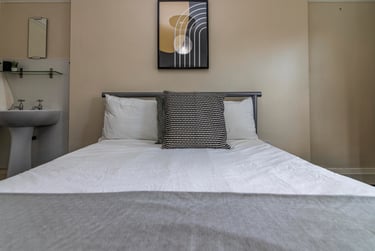 6 bed house, Harlaxton drive, Lenton, Nottingham, NG71JD - Image 7