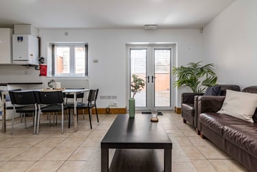 7 bed house, Welby ave, Lenton, Nottingham, NG71QL - Image 2