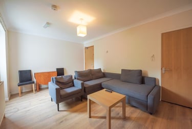 5 bed house, Blenheim Gardens, University of Reading, Reading, RG15QG - Image 1