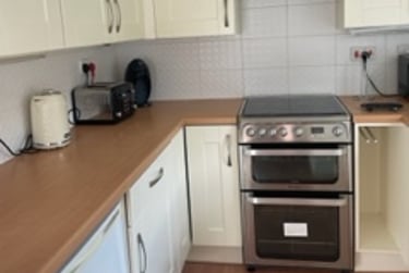 5 bed house, Morley Road, Mount Pleasant, Exeter, EX47BD - Image 3