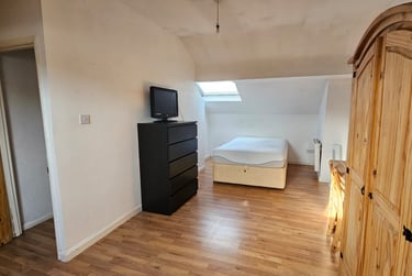 2 bed flat, London Road, Highfield, Sheffield, S24LJ - Image 9