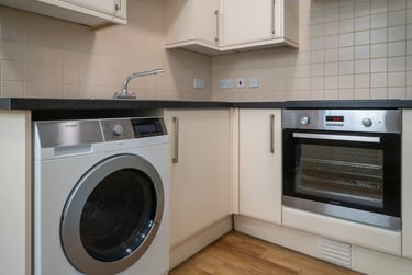 7 bed house, Hughenden Road, Near university, High wycombe, HP135PE - Image 3
