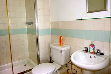 2 bed flat, Upper College Street, City centre, Nottingham, NG15BJ - Image 12
