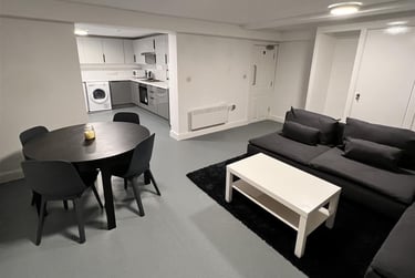 1 bed house, 32 Crescent, Castlefield, Salford, M54PF - Image 3