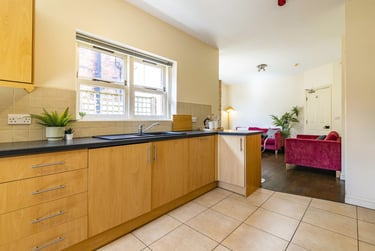 5 bed house, Ashburnham Avenue, Lenton, Nottingham, NG71QD - Image 2