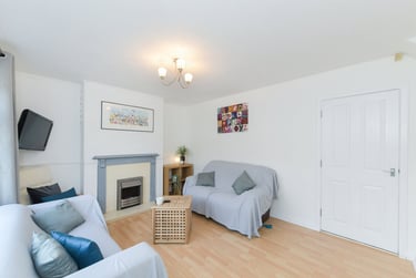 2 bed house, Audley Drive, Lenton Abbey, Nottingham, NG92SF - Image 3