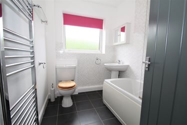 2 bed flat, Serina Court, Lenton Abbey, Nottingham, NG92GR - Image 11