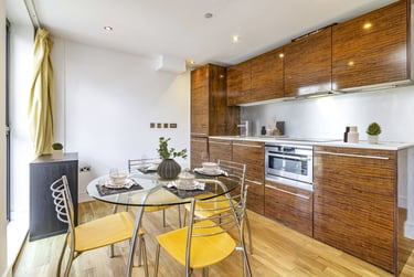 2 bed flat, The Ropewalk, City Centre, Nottingham, NG15DJ - Image 2