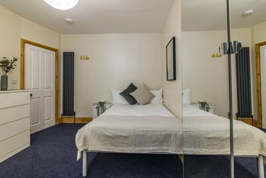 6 bed house, Albert Grove, Radford, Nottingham, NG71PB - Image 3