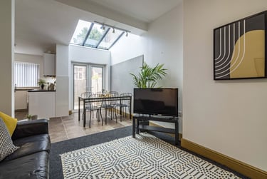 6 bed house, Albert Grove, Radford, Nottingham, NG71PB - Image 1