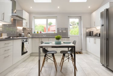 6 bed house, Lower Road, Lenton Abbey, Nottingham, NG92GL - Image 1