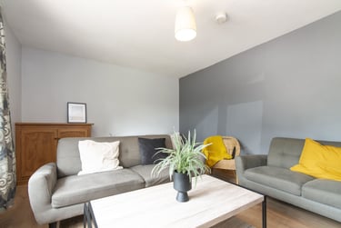 5 bed house, Middleton Boulevard, Lenton, Nottingham, NG81AB - Image 1