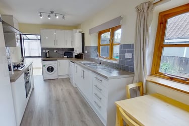 5 bed house, Toston Drive, Lenton, Nottingham, NG81EH - Image 2