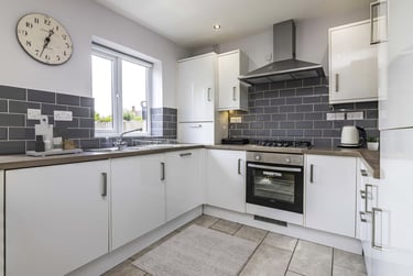 4 bed house, Abbey Bridge, Lenton, Nottingham, NG72NH - Image 2