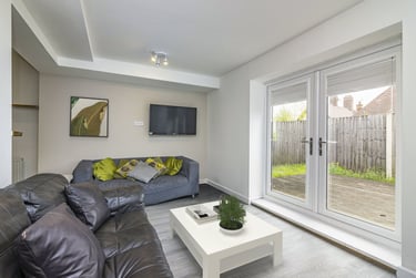 6 bed house, Middleton Boulevard, Lenton, Nottingham, NG81BG - Image 2