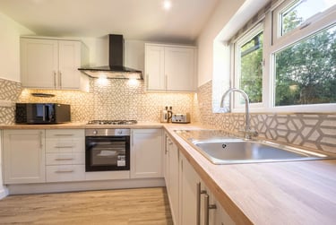 6 bed house, Scalford Drive, Lenton, Nottingham, NG81EE - Image 2