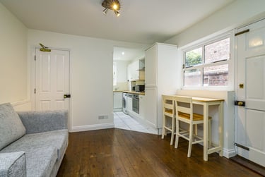 2 bed house, Douglas Road, Radford, Nottingham, NG71NW - Image 3