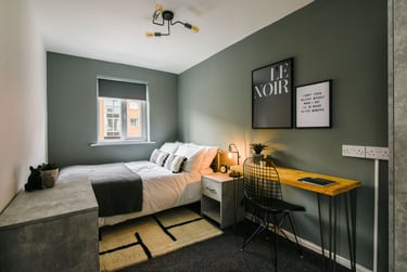 6 bed house, Gamble Street, Radford, Nottingham, NG74EY - Image 1