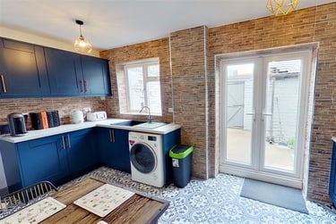 5 bed house, Ilkeston Road, Radford, Nottingham, NG73EA - Image 4