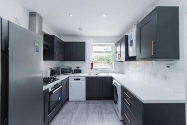 5 bed house, Gloucester Avenue, Lenton, Nottingham, NG72DQ - Image 2