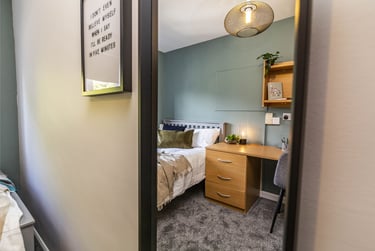 6 bed house, Russell Street, Radford, Nottingham, NG74FL - Image 11