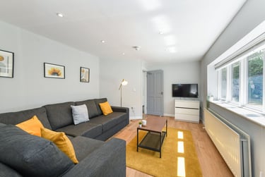 5 bed house, Toston Drive, Lenton, Nottingham, NG81DA - Image 1