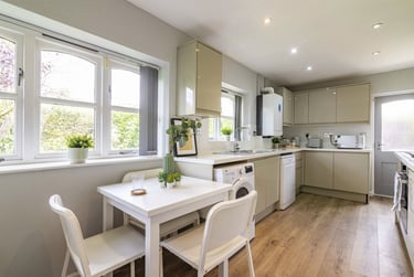 5 bed house, Middleton Boulevard, Lenton, Nottingham, NG81FY - Image 1