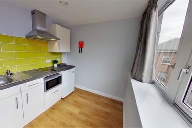 1 bed flat, Hounds Gate, Lace Market, Nottingham, NG16BH - Image 4