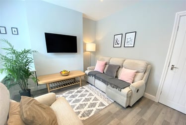 2 bed house, Wilford Crescent East, The Meadows, Nottingham, NG22EF - Image 7